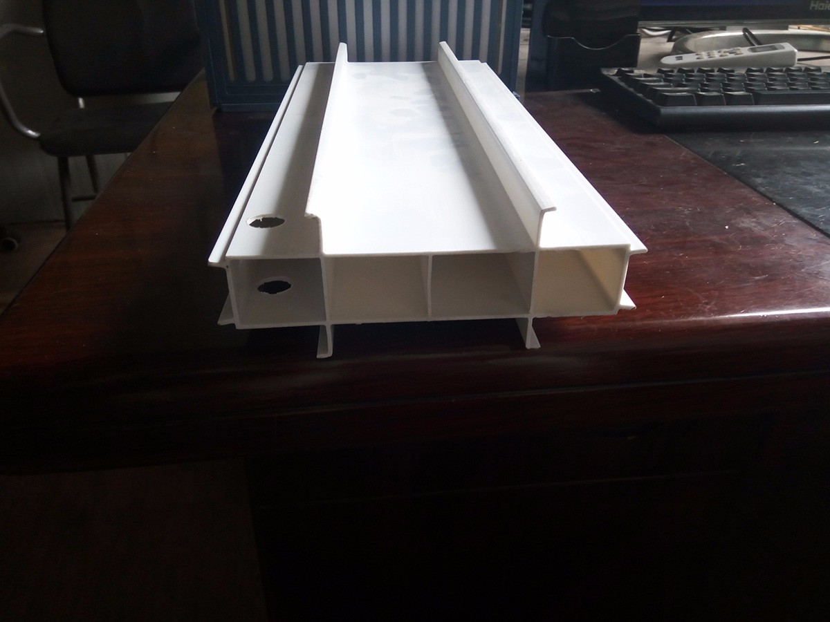 伊春立面拉缝板 (1)150MM宽拉缝板